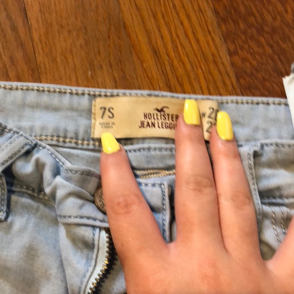 Jeans - Picture 2 of 2